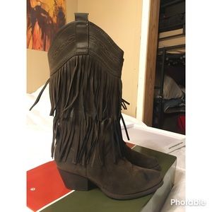Pierre Dumas Fringe cowboy boots